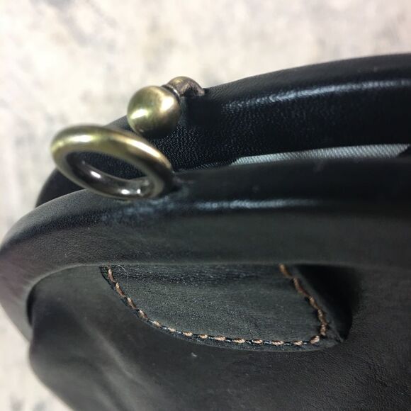 Fossil vintage leather handbag with chain handle - Picture 9 of 14